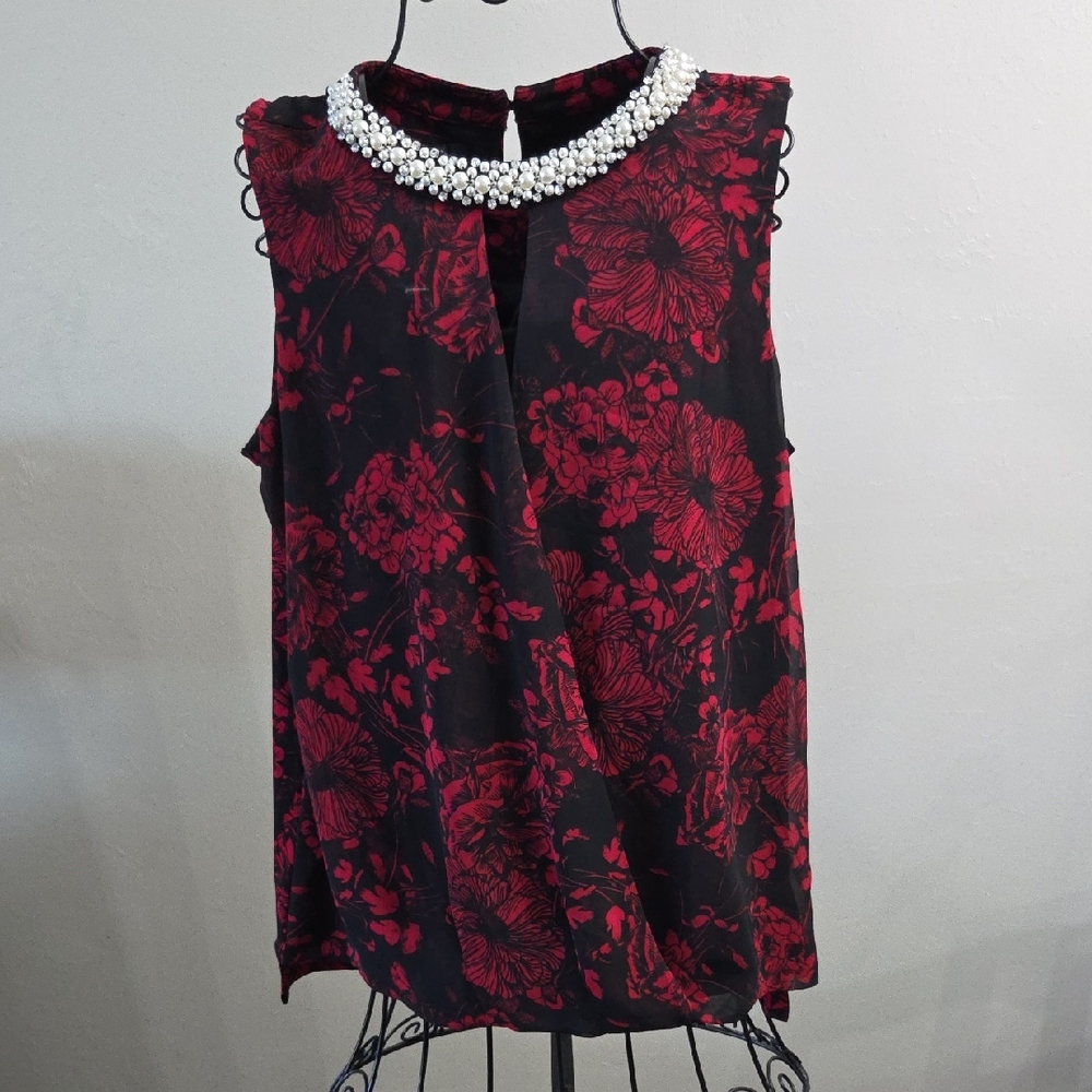 Alfani Red Floral Black Sleeveless Blouse